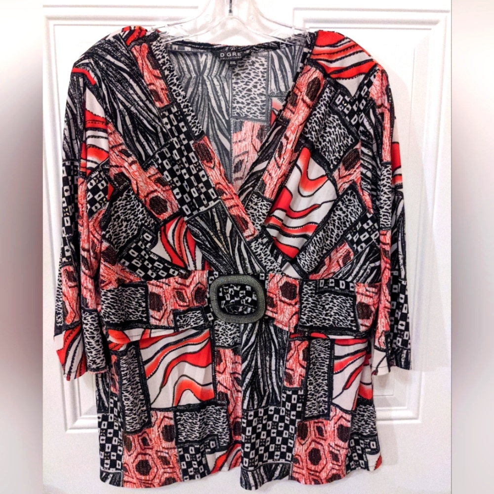 Retro Flattering 3/4 Sleeve Cross-Over  V-Neck & Buckle Top, Women XXL